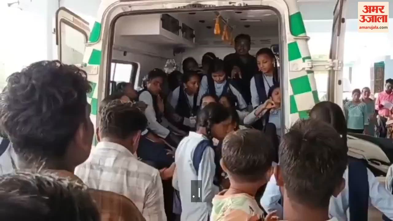 Around 40 schoolchildren injured in honeybee attack at school Rajnandgaon