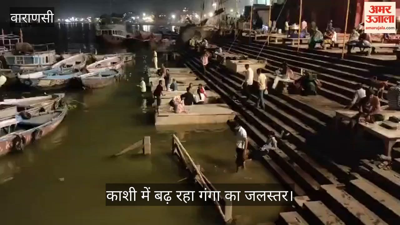 water level of the Ganges has reached the vicinity of the Ganga Aarti site at Dashashwamedh Ghat