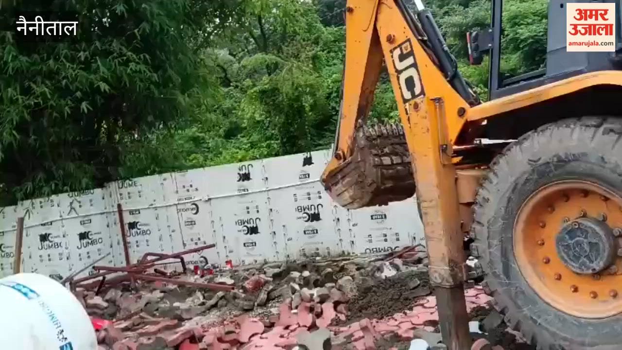 JCB used on the disputed Chowpatty in Ranibagh