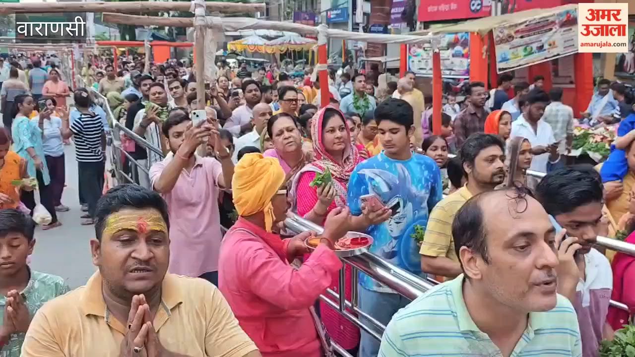 Wave of devotion Rath Yatra fair massive crowds of devotees gather catch glimpse Lord Jagannath