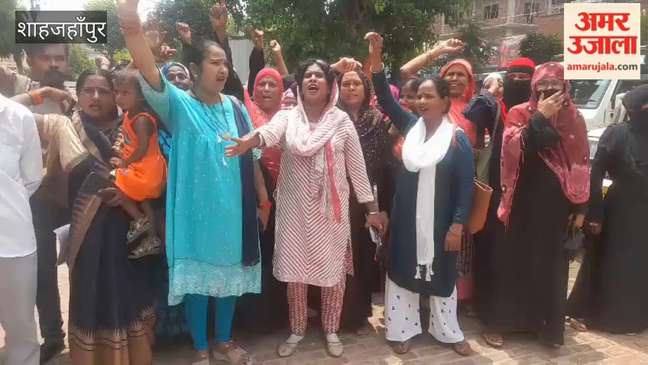 Allegations of corruption in the allotment of PM Awas Yojana in Shahjahanpur