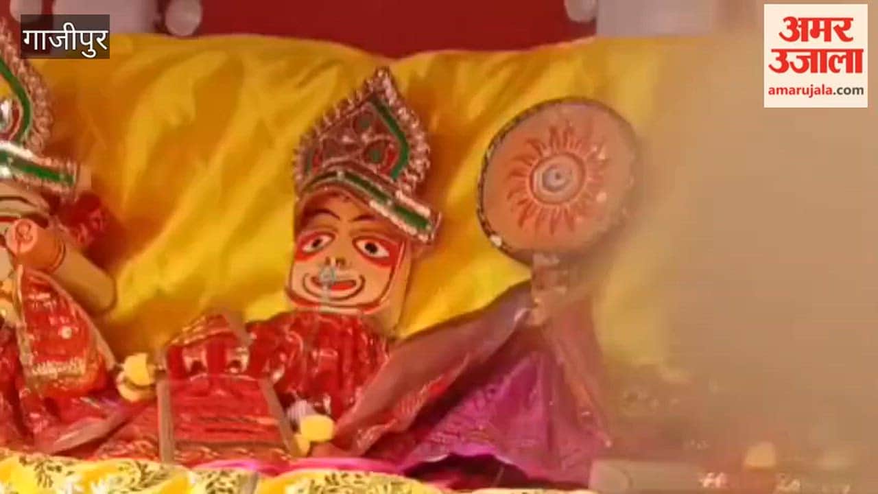 Devotees from Parmarth Nagar pulled Lord Jagannath's chariot