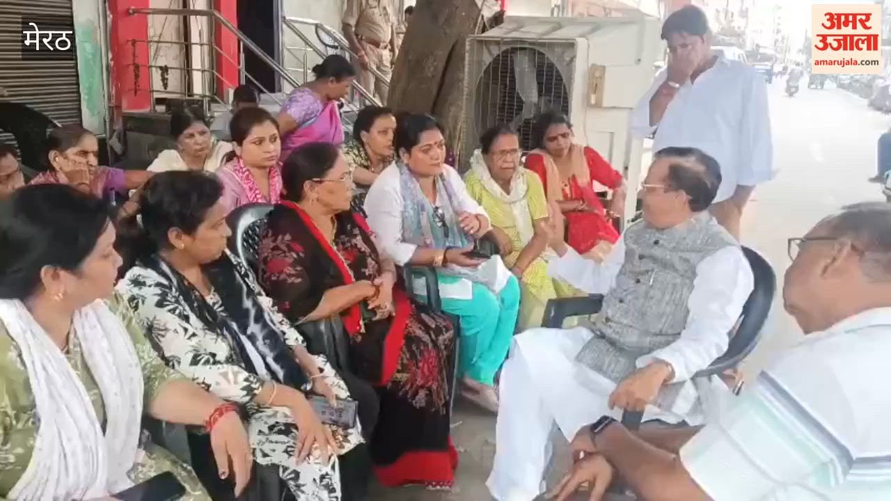 Meerut: Protest Continues for 96th Day, Vinीत Sharda Agarwal Gets Emotional