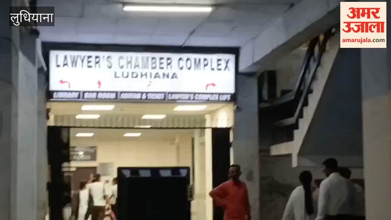 Lawyers stage sit in protest against LADC system in Ludhiana