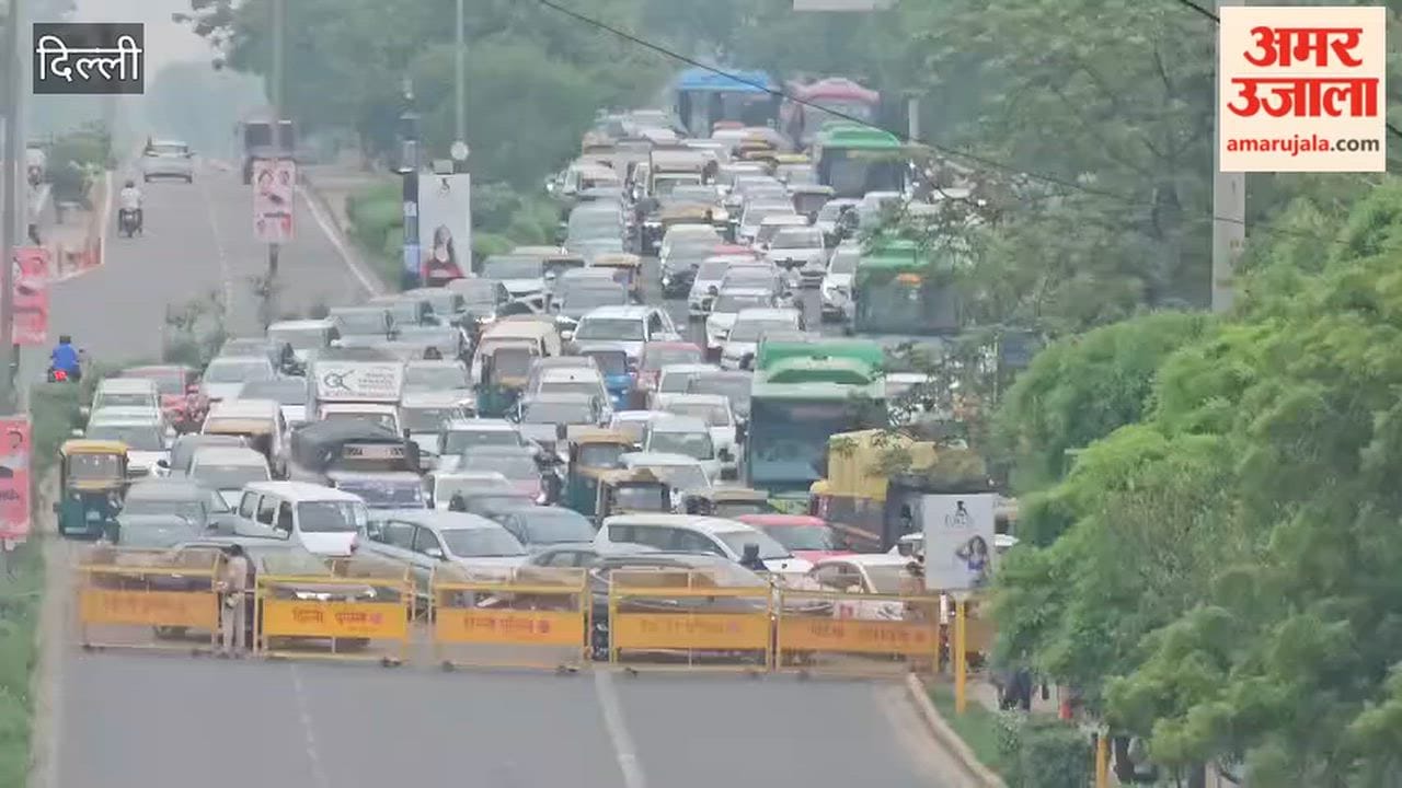 The route from Laxmi Nagar Vikas Marg to ITO has been closed.