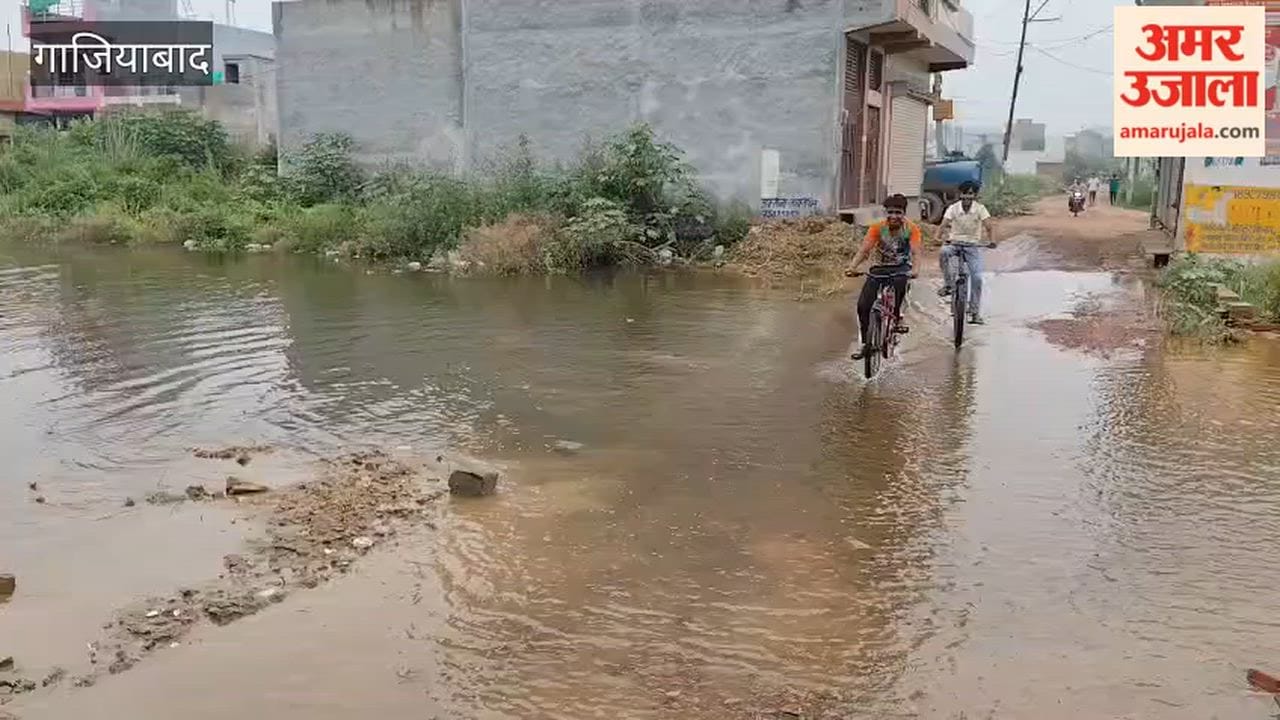 Hindon River water entered Atal Marg in Karhera village