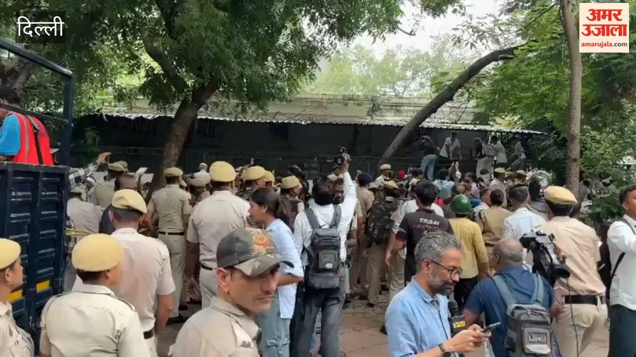 Tensions escalated during march to Parliament as protesters attempted to breach barricades