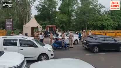 Vehicles are also being stopped at the Noida gate to prevent people from gathering in Delhi.