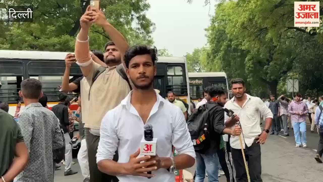 Video of every incident from ground zero regarding Parliament march in Delhi