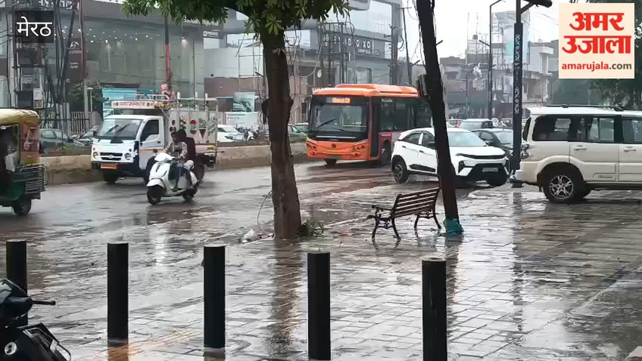 Meerut: Heavy rain brings relief from humidity; mud spreads across several parts of the city.