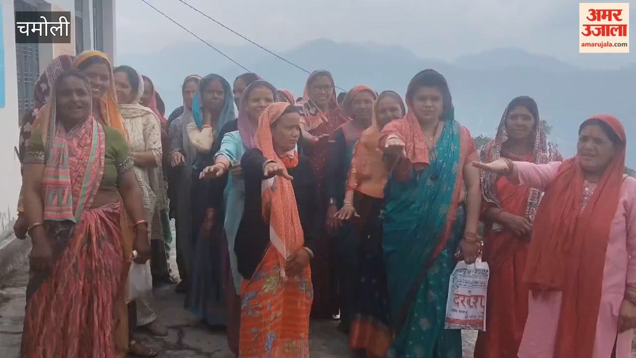 Karnaprayag: Decision taken at an open meeting in Maikhura village alcohol will not be served at public events