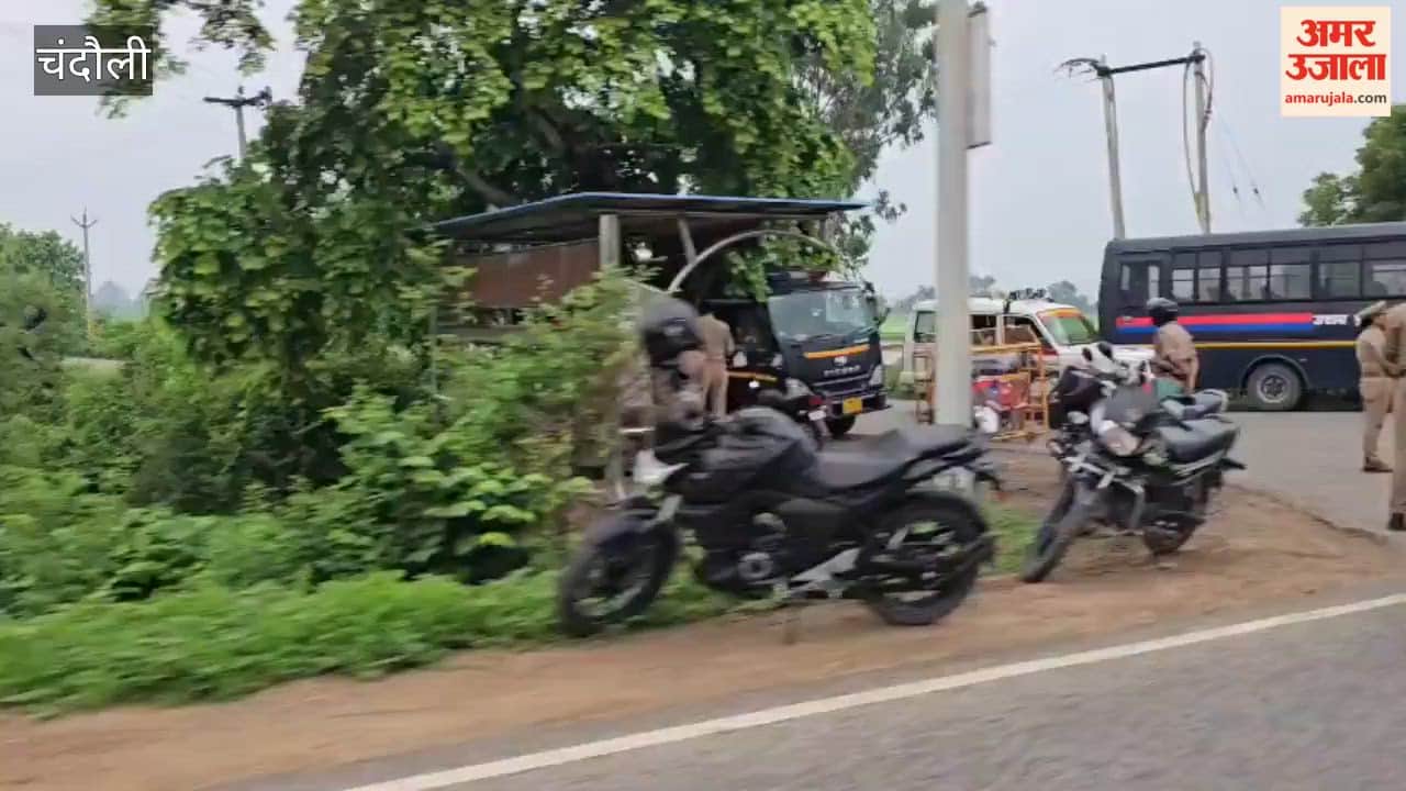 The Amda substation and the three-way junction remained turned into a police cantonment.