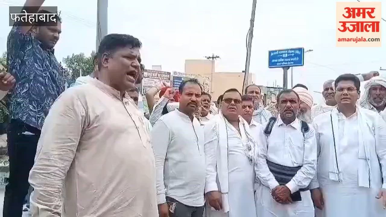 Kunal Karn Singh slams the dilapidated state of Shaheed Chowk in Tohana, Fatehabad; targets both Congress and BJP.