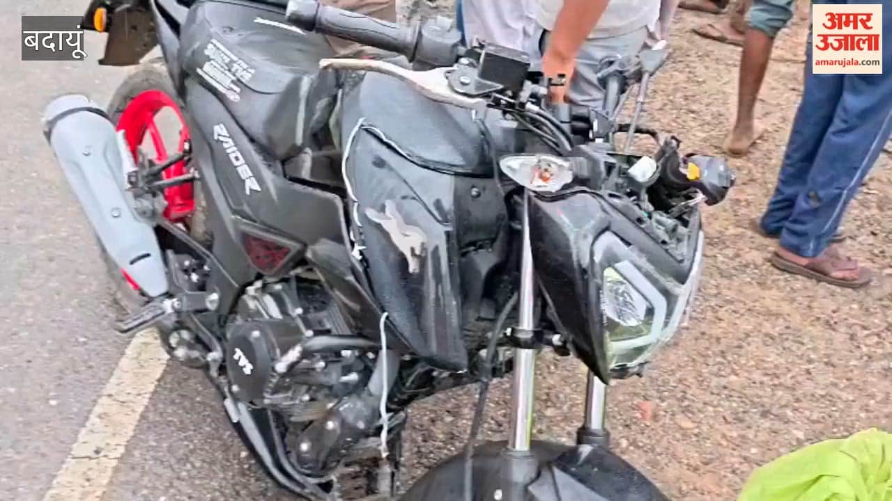 Road accident in Badaun