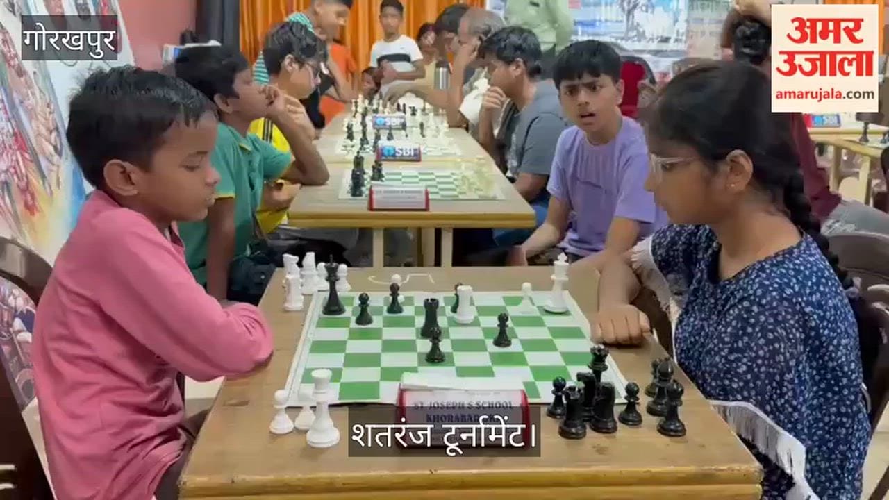 60 players participated in the open rapid chess tournament.