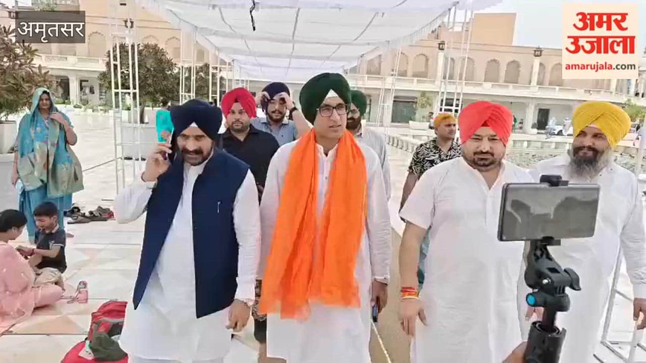 BJP National Spokesperson Pradeep Bhandari paid obeisance at Sri Harmandir Sahib