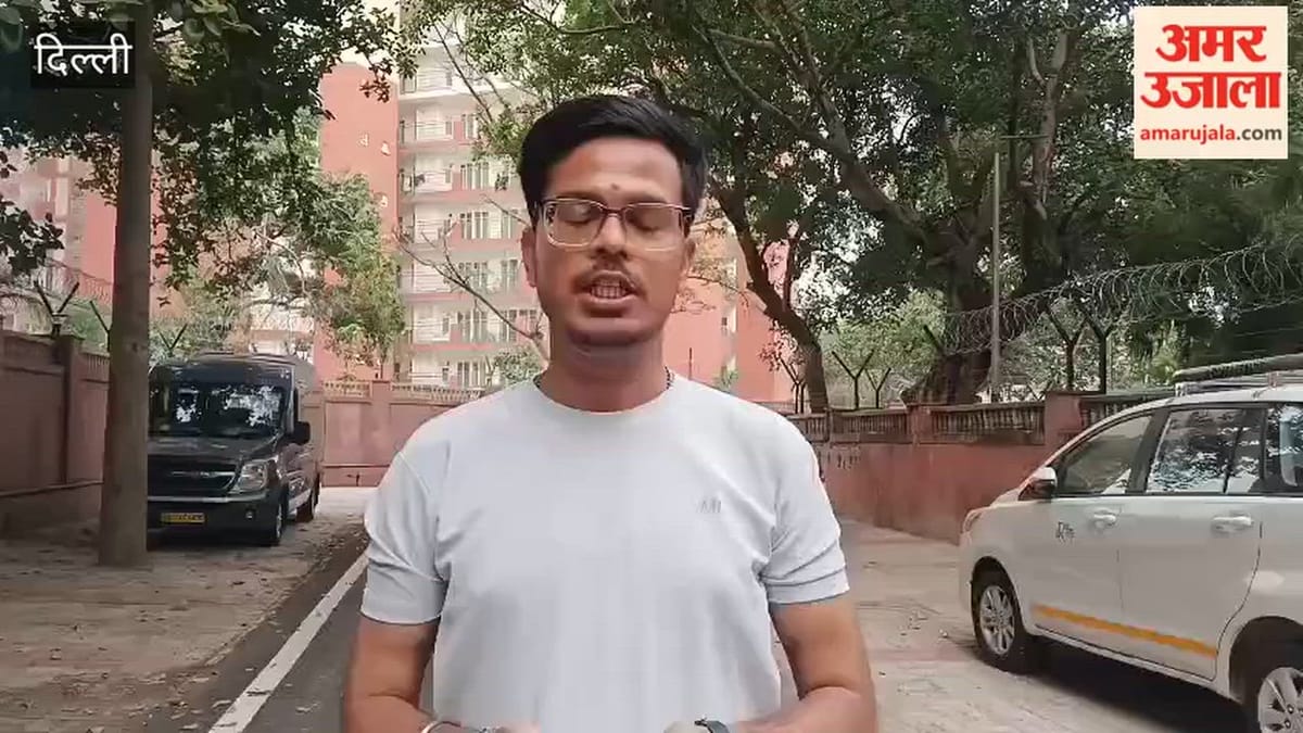 सिग्नेचर ब्रिज यमुना घाट पर स्वच्छता अभियान