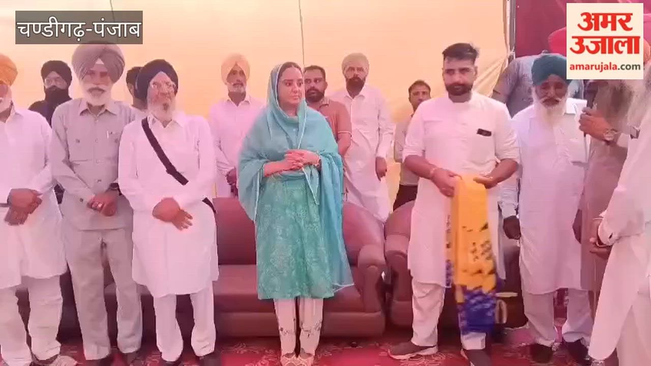 Several families from Dagru village in Moga have joined the Aam Aadmi Party.