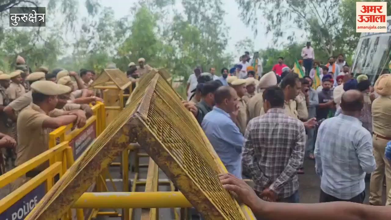 Police stopped farmers heading towards Delhi on the Shahabad National Highway.