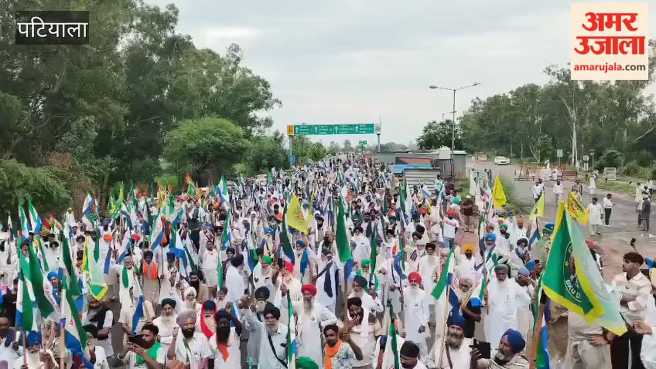 Farmers from Punjab heading to the Delhi Mahapanchayat were stopped at the Shambhu border.