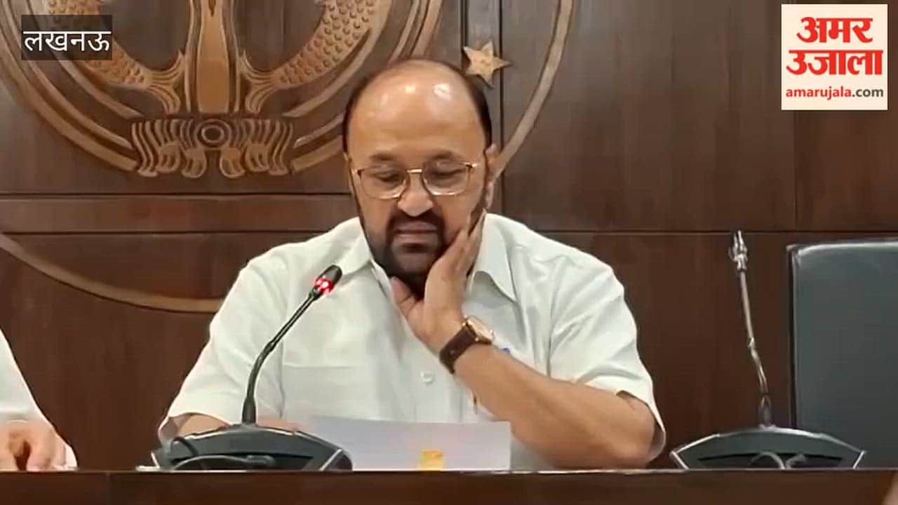 UP Cabinet: 50 हजार छात्राओं को मिलेगी स्कूटी, पेट्रोल और हेलमेट भी देगी सरकार