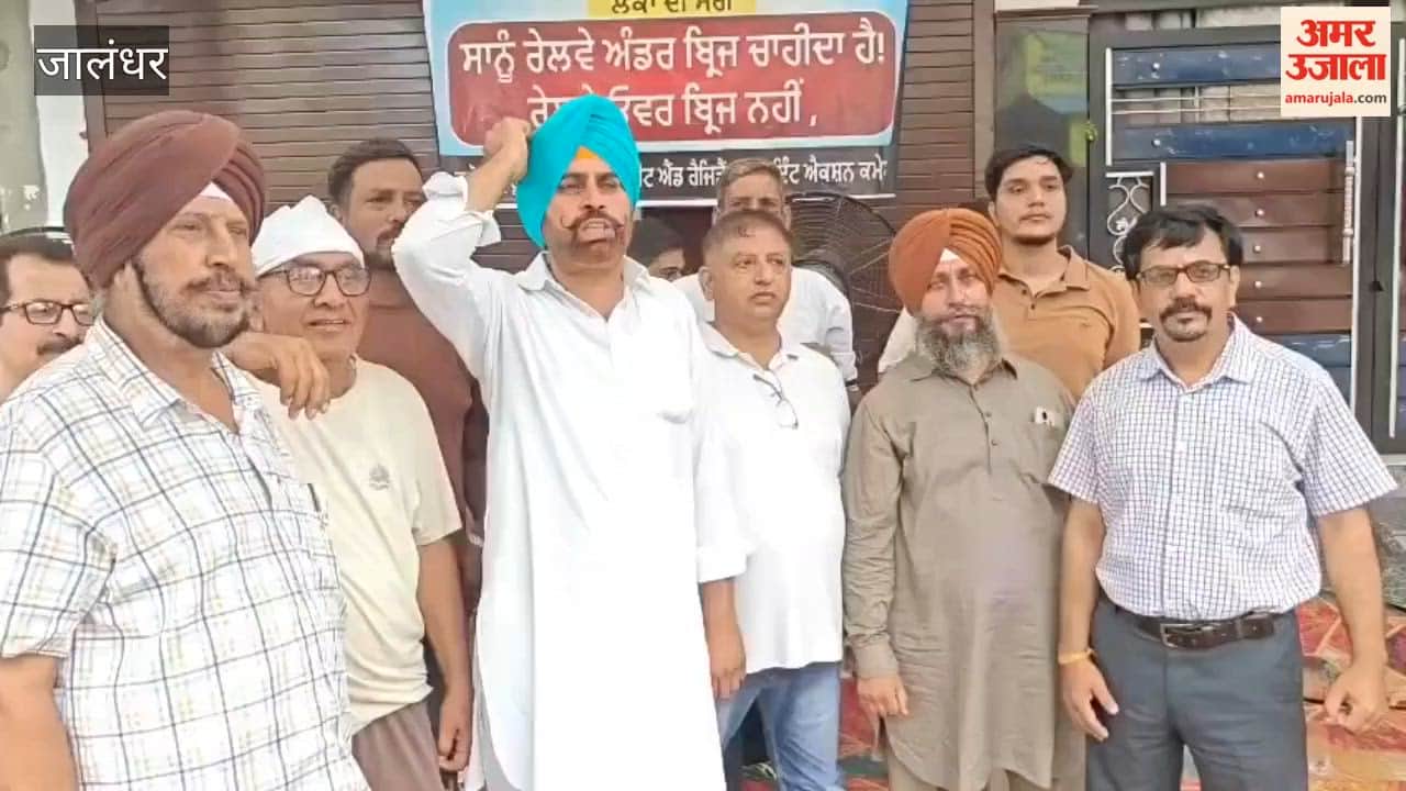 Market shut and shopkeepers protest against the ROB in Guru Nanakpura, Jalandhar