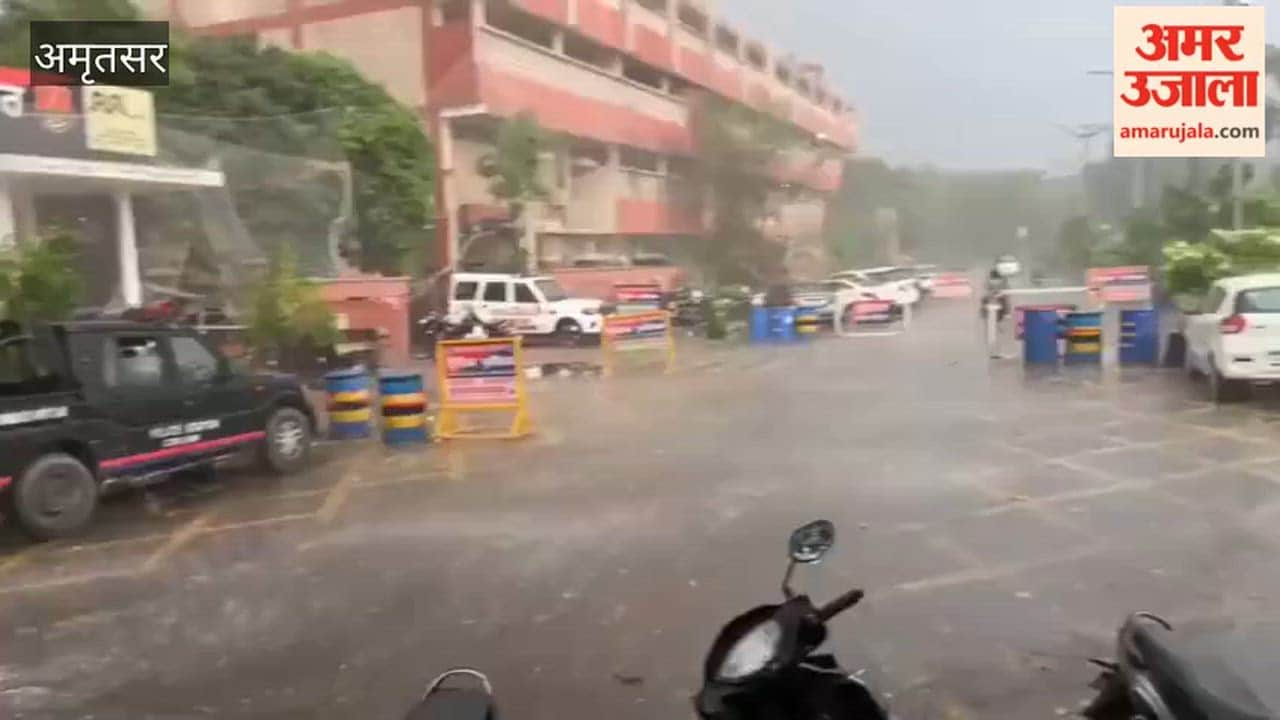 Heavy rain brings relief from heat in Amritsar, waterlogging in many areas