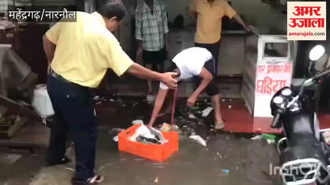 Knee-deep water in Narnaul after two hours of heavy rain; Municipal Council's claims fall flat.
