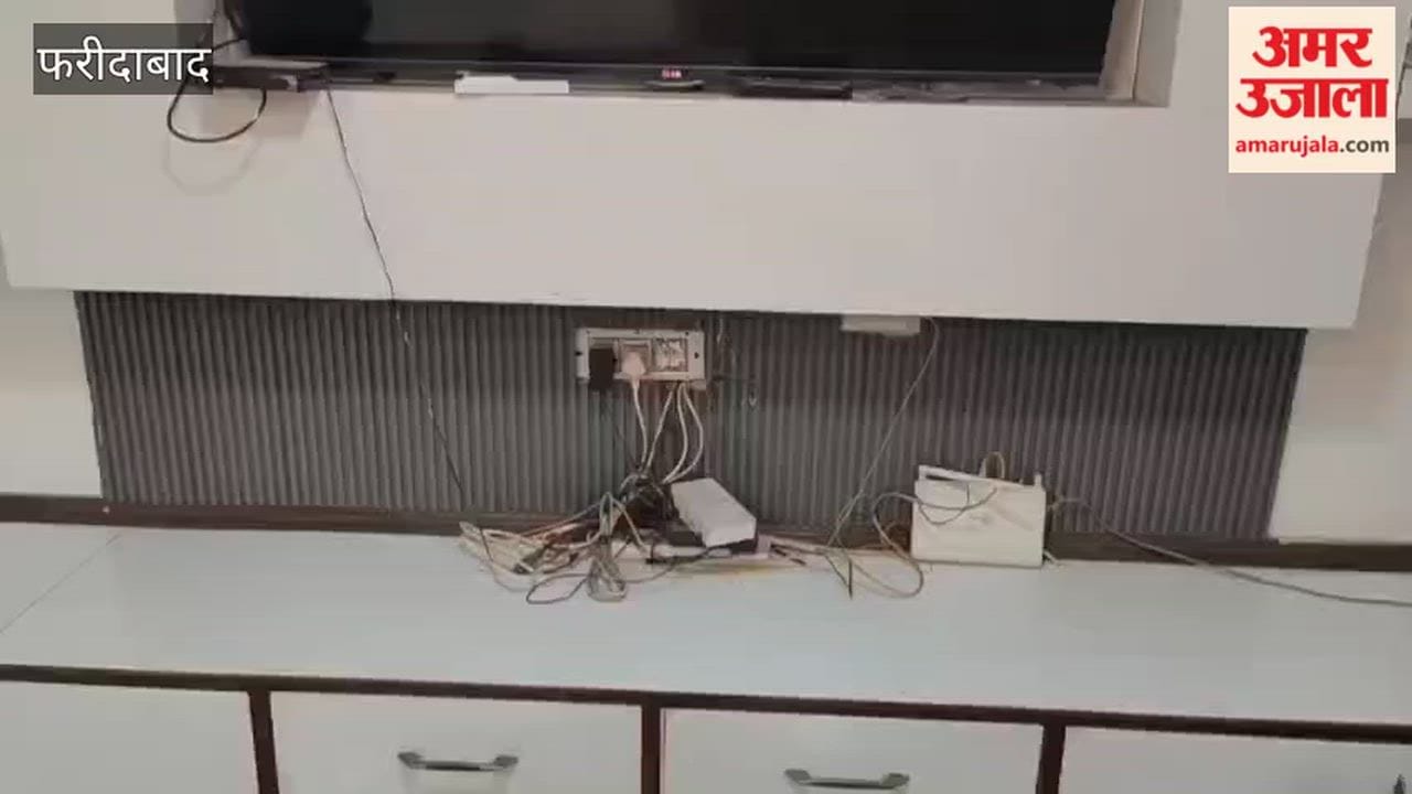 Jewelry and cash worth crores of rupees were stolen from the residence of advocate Harish Pal Chaprana in Faridabad's Sector 16.