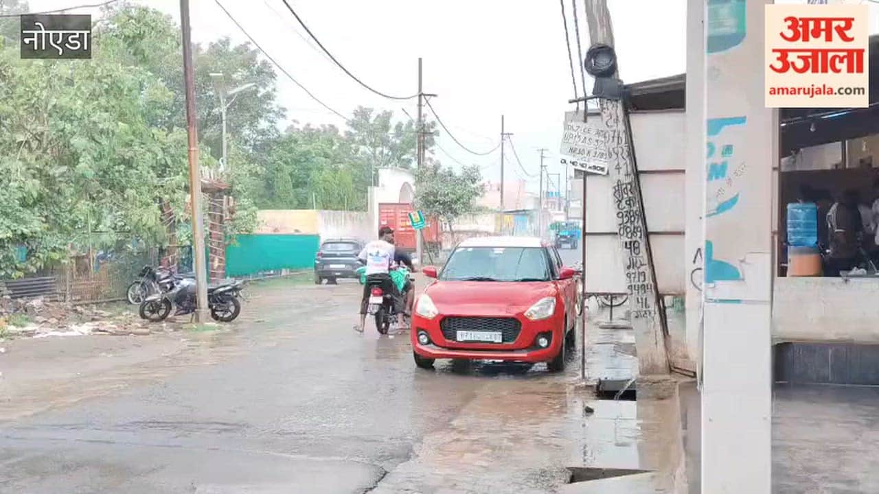 Light rain makes the weather pleasant in Rabupura, Jewar; relief from heat and humidity.