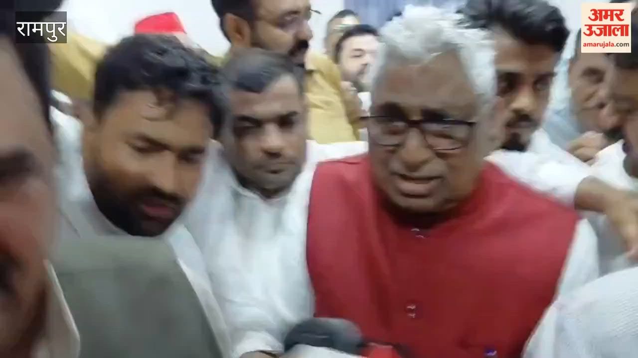 SP leaders hold a closed-door meeting inside Jauhar University; Mata Prasad says, "This is a center of education; the order to demolish it is wrong