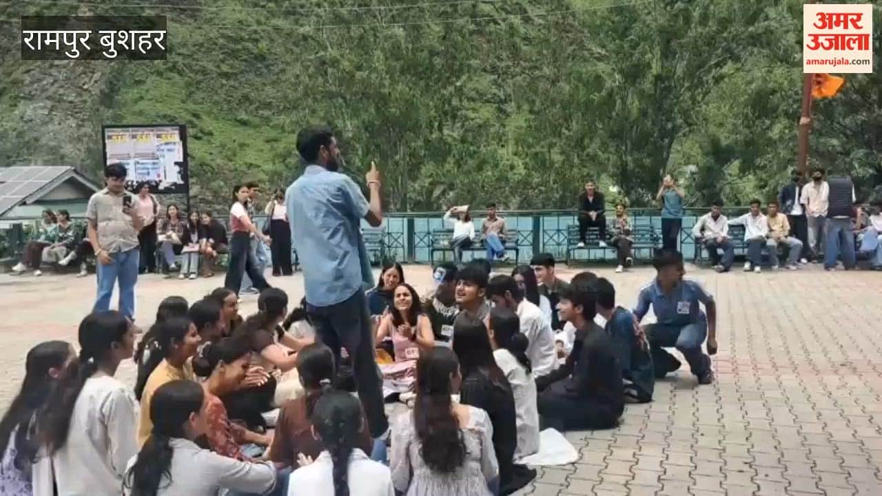 SFI Protest in Rampur Over Shimla Student Incident, Demands Fair Probe into NEET Paper Leak