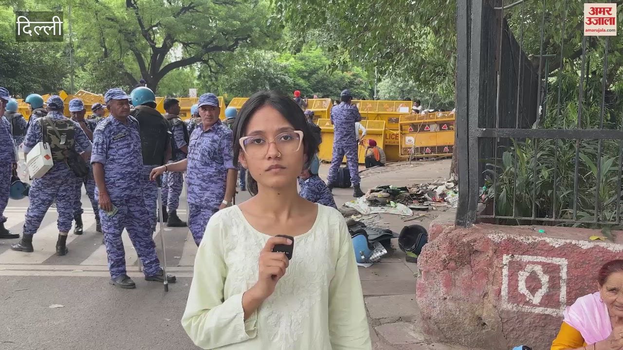 Elderly women join protests against NEET paper leak