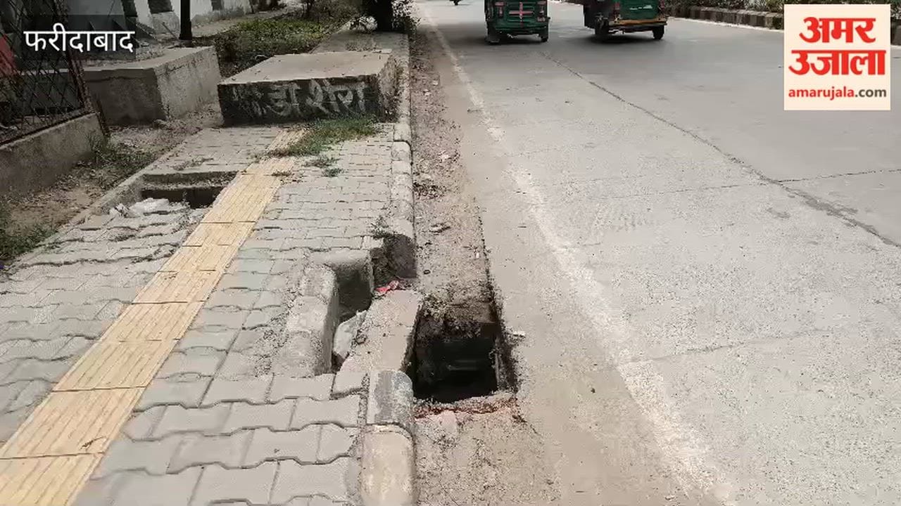 An open sewer manhole in Sector 15 Faridabad