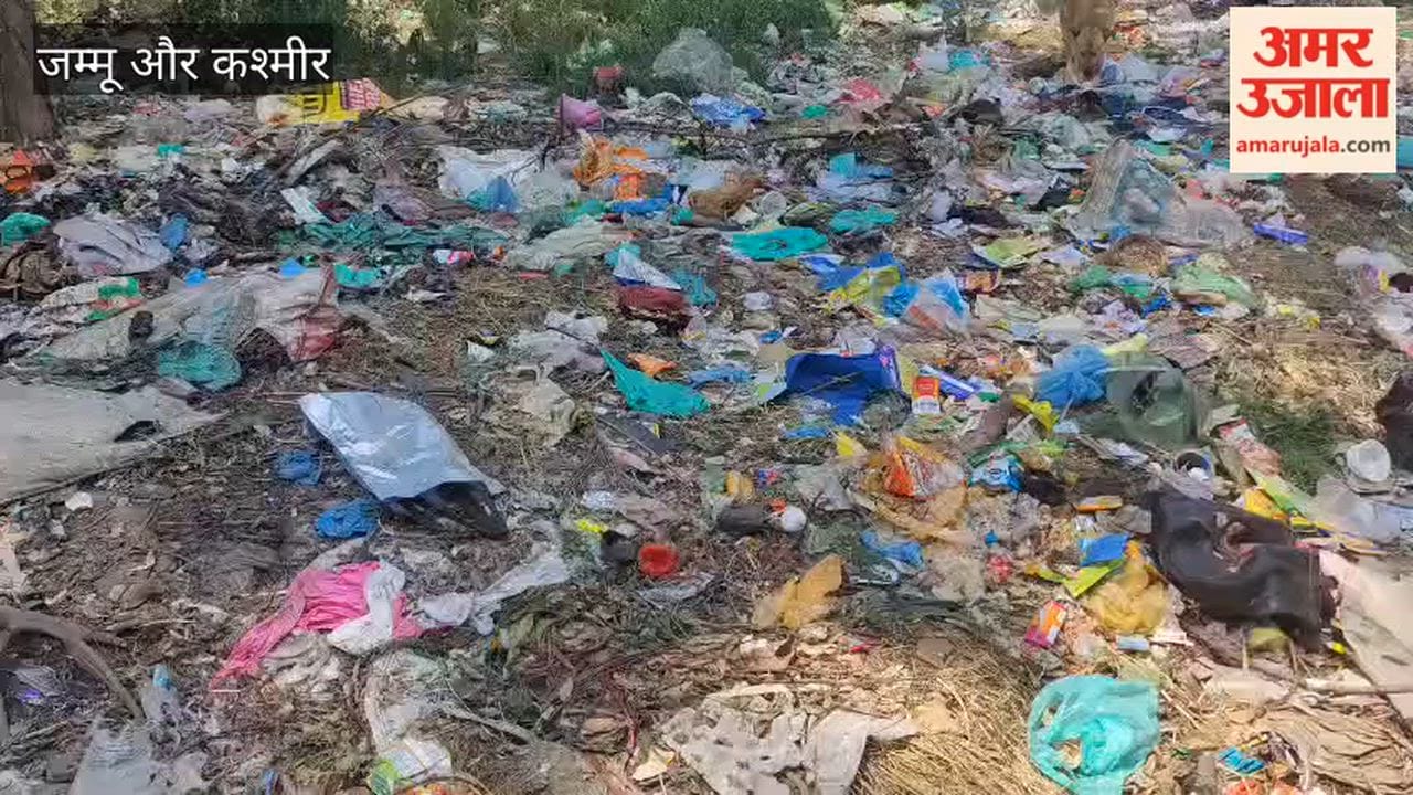 Villagers in Chatwatan, Vihil Demand Dustbins to End Roadside Garbage Dumping