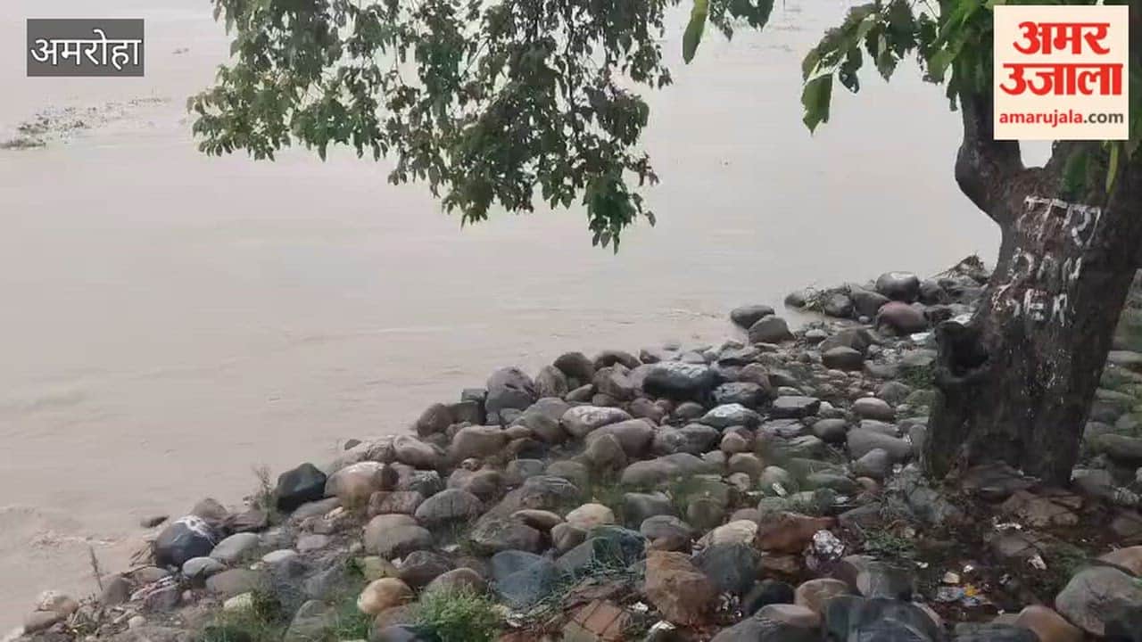 Ganga's water level rose by 25 cm following the release of 58,572 cusecs of water.
