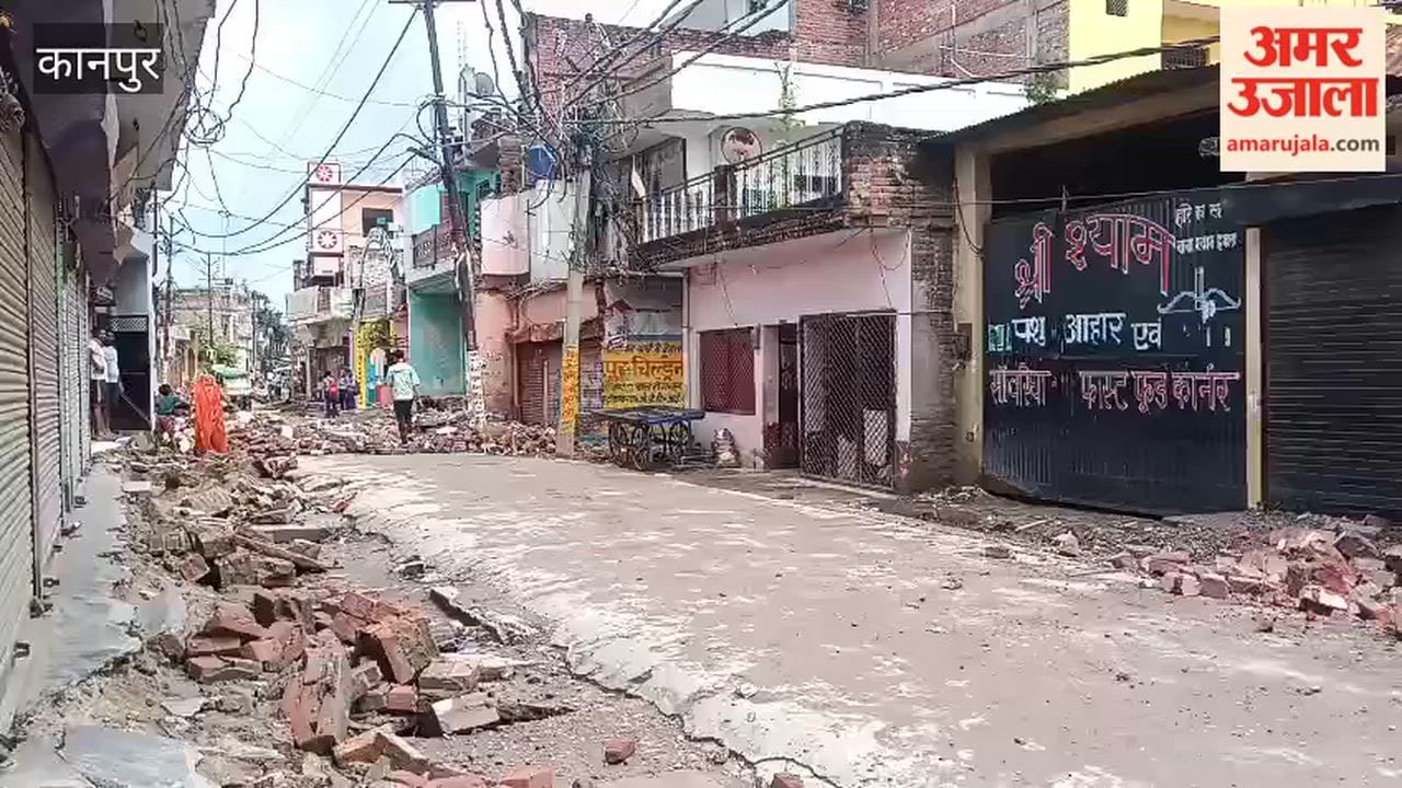 Road blocked as residents demolish encroachments themselves