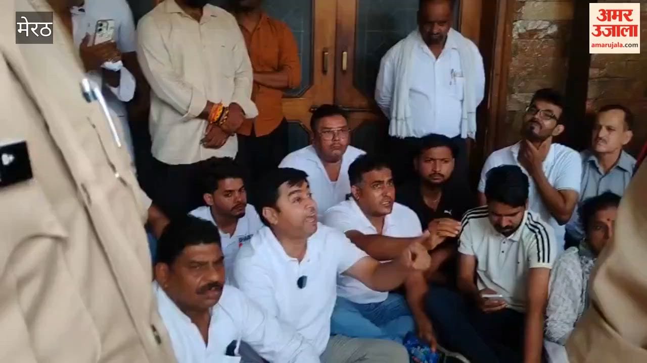 Meerut: Police Lock Chamber of Commerce Hall Ahead of Congress Event with Students