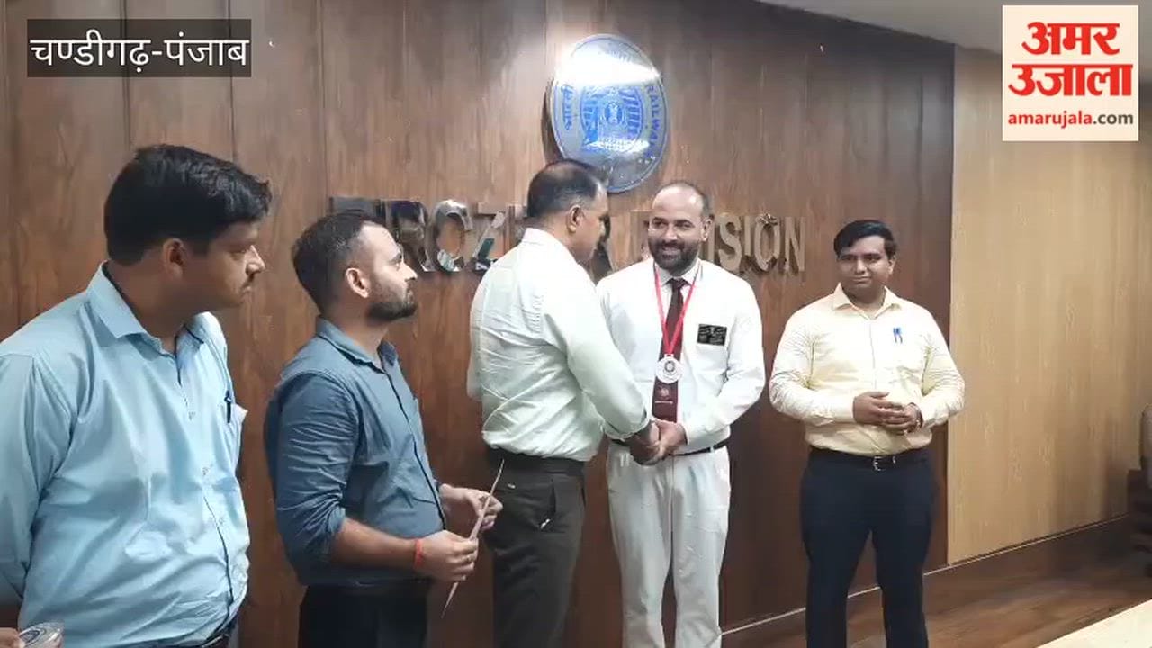 13 Railway employees honoured