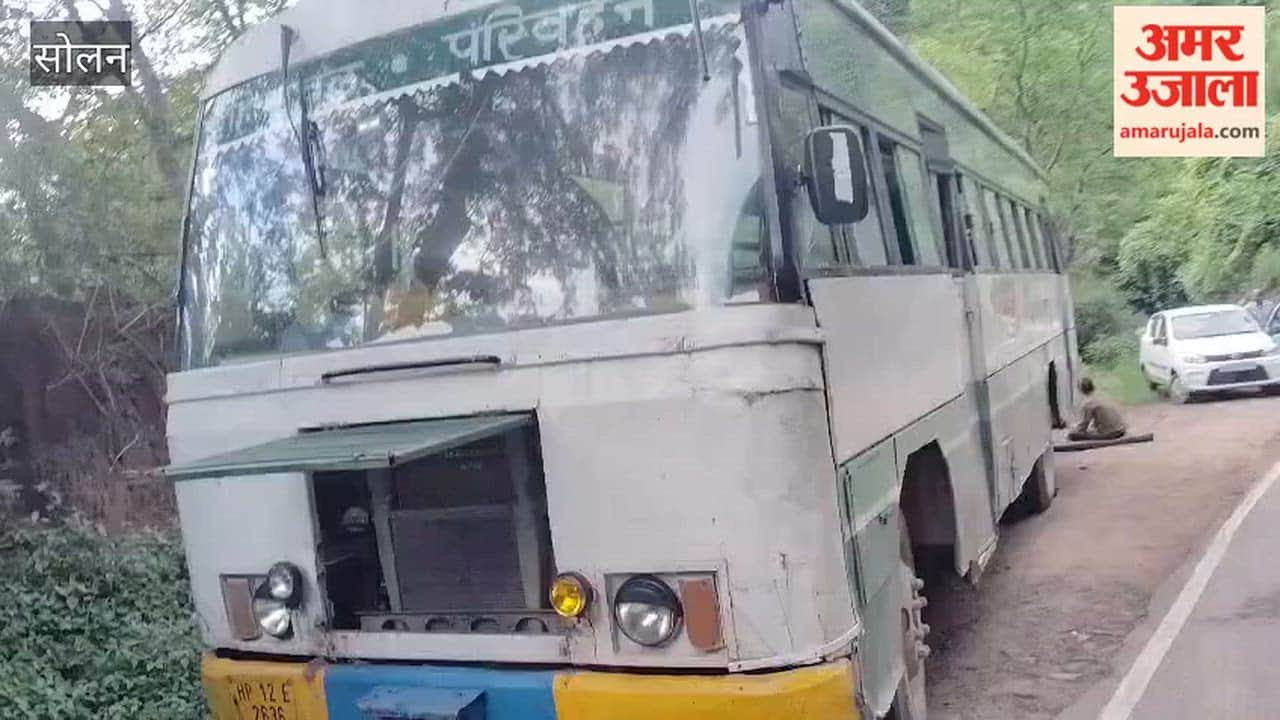 hrtc bus breakdown near ramshahr nalagarh depot 35 passengers stranded