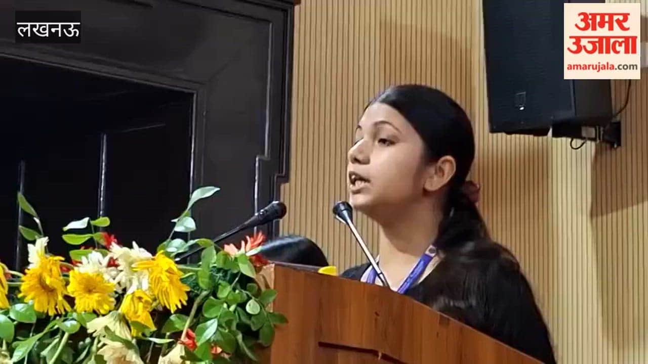 लखनऊ विश्वविद्यालय में आयोजित भाषण प्रतियोगिता में श्रेयम मिश्रा ने रखे अपने विचार