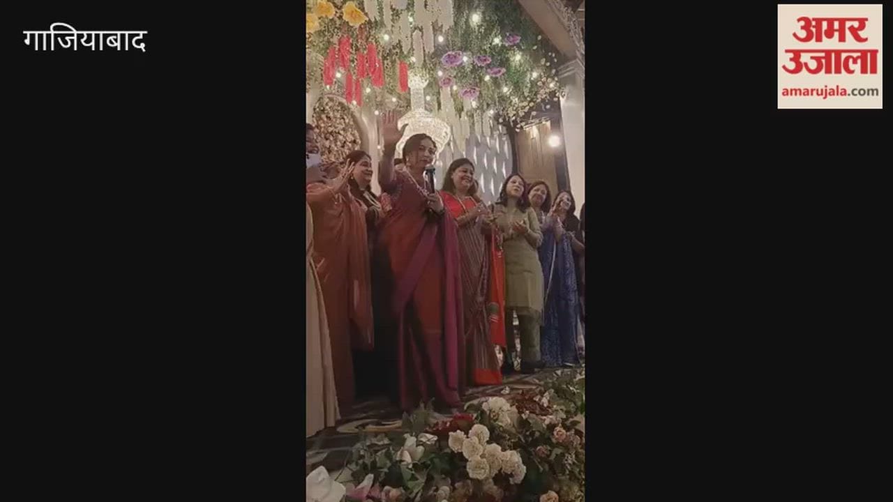Ghaziabad Bollywood actress Divya Dutta visits the Teej fair
