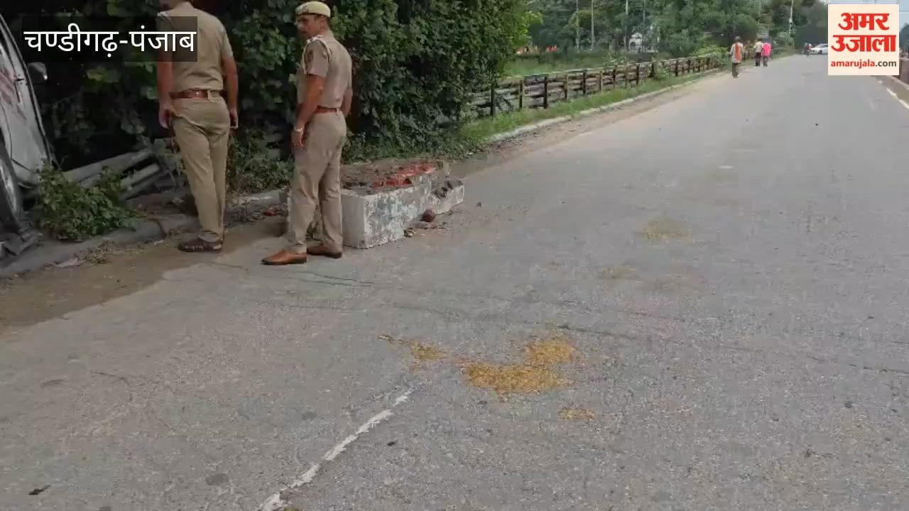 Ambulance traveling from Nangal to Chandigarh meets with an accident.