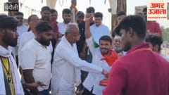 tudents celebrate Dharmendra Pradhan's resignation; sweets distributed amidst the beating of drums at Chakia intersection