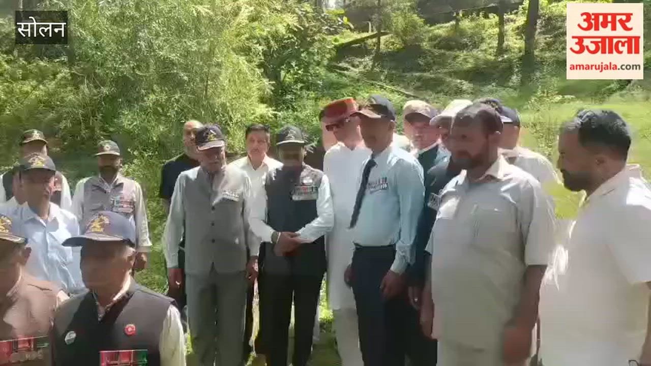 kargil vijay diwas dharampur shaheed sikandar tribute tree plantation
