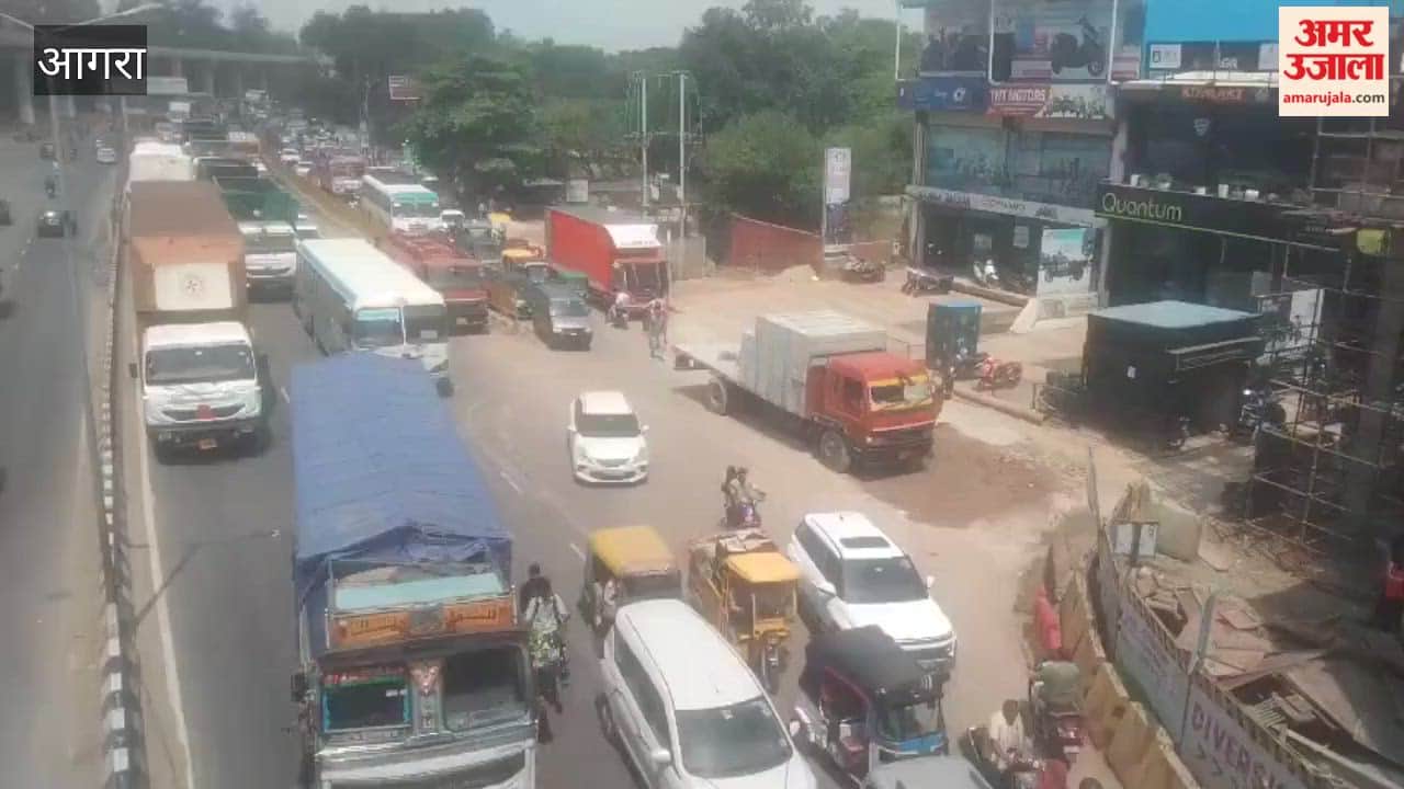 Traffic halted during Chief Minister arrival long queues of vehicles formed