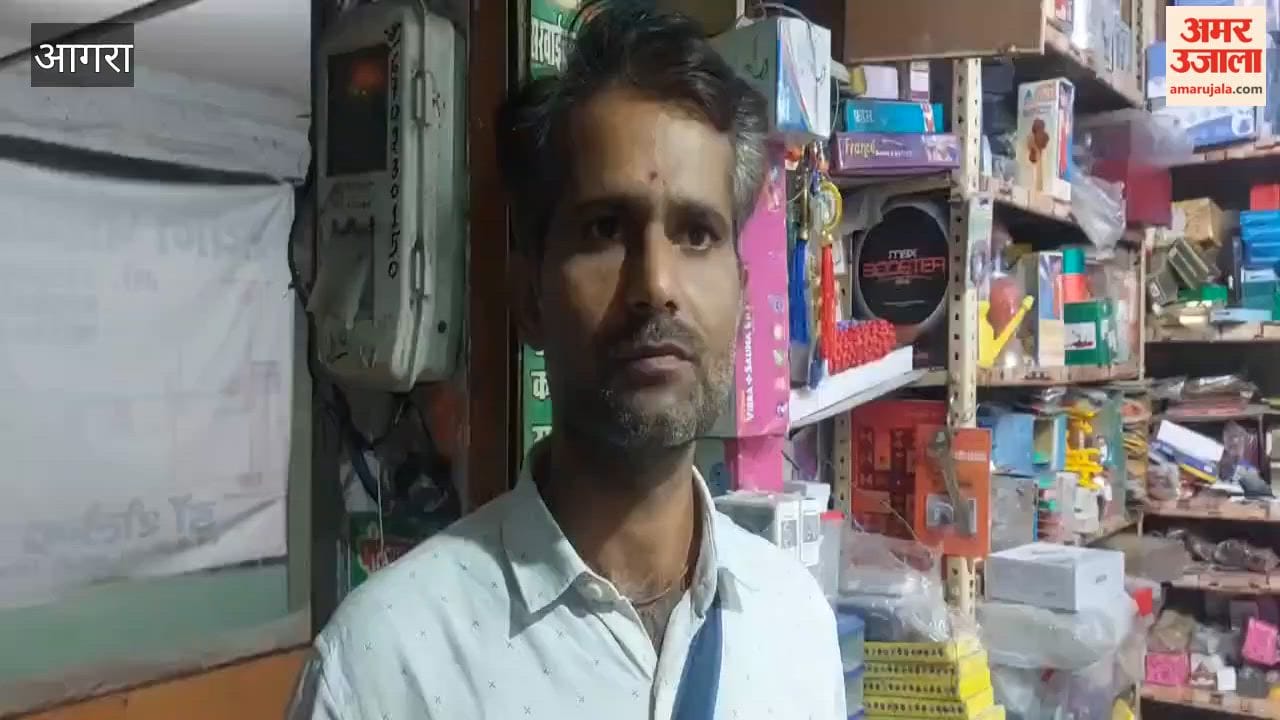 Thieves broke locks of three shops