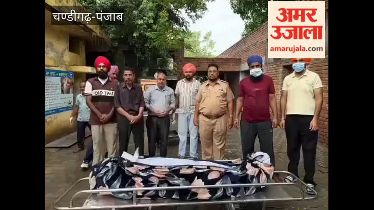 Body of an unidentified person recovered from the Zira Road drain in Moga; a social service organization performed the last rites after the body remained unidentified