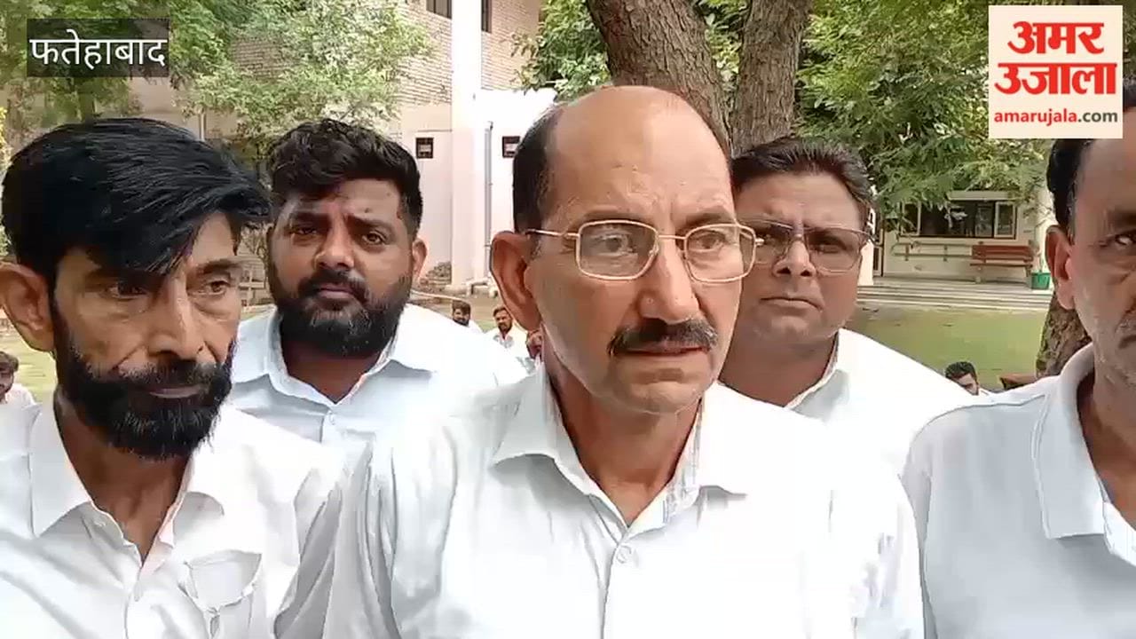 Ratia Bar Association strongly condemned lathi-charge on students in Delhi and demanded impartial inquiry from President