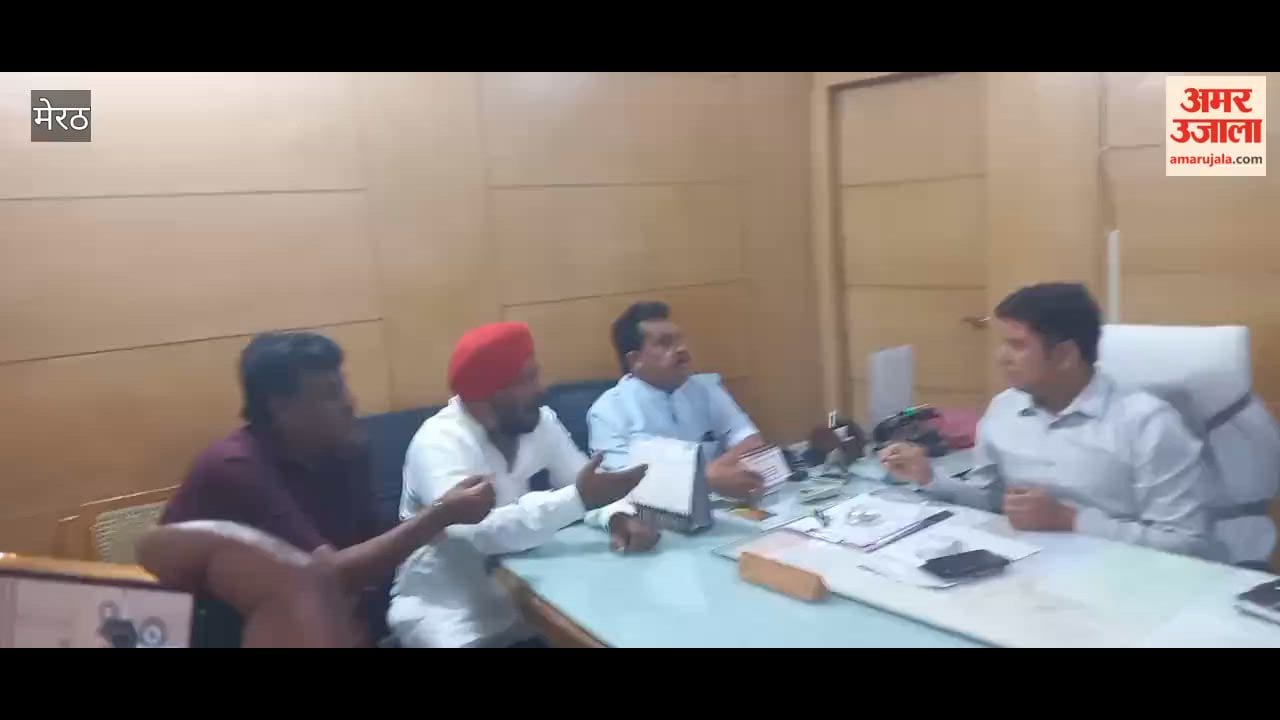 Traders Meet Meerut ADM City Over Encroachment Removal at Hapur Adda